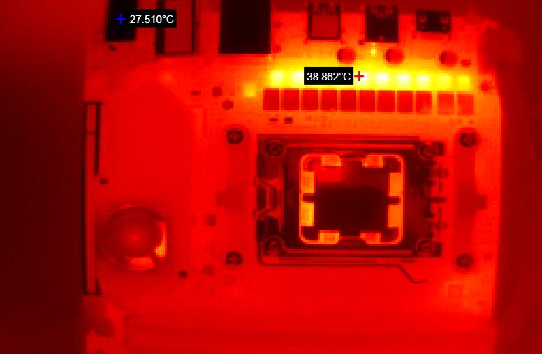 Termowizja płyty głównej — Sekcja CPU / VRM